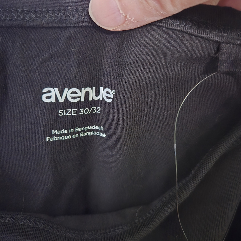 Avenue Black Camisole Top - Picture 4 of 7
